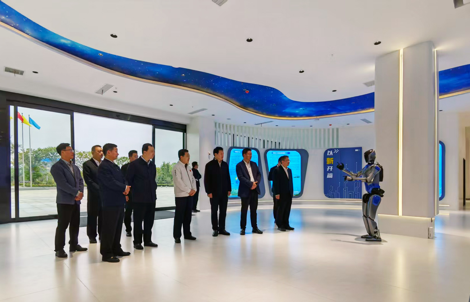 楚商回归、聚势赋能，大冶湖高新区电子信息产业集群成势